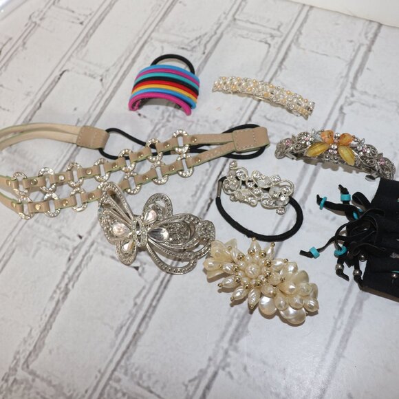 💕✨ 8-Piece Hair Accessory Bundle – Bands, Clips & Headband Mix & Match · - Picture 2 of 4